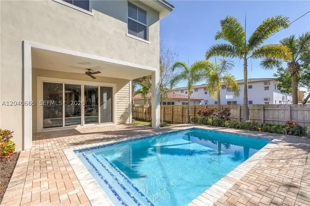1031 NE 13th Avenue Fort Lauderdale FL 33304