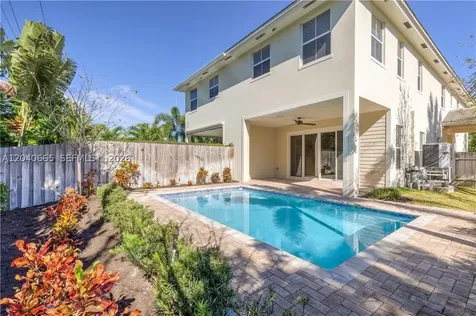 1031 NE 13th Avenue Fort Lauderdale FL 33304