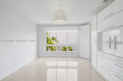 10471 NW 66th Street Doral FL 33178