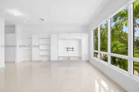 10471 NW 66th Street Doral FL 33178