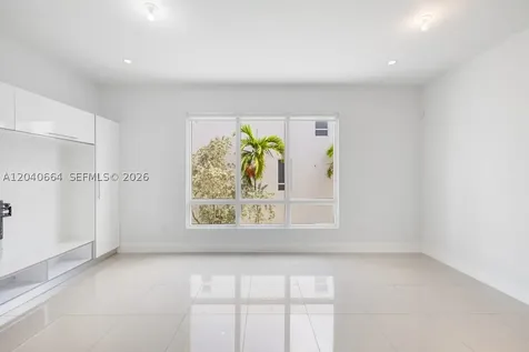 10471 NW 66th Street Doral FL 33178