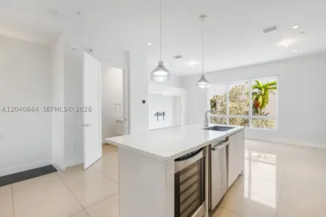 10471 NW 66th Street Doral FL 33178