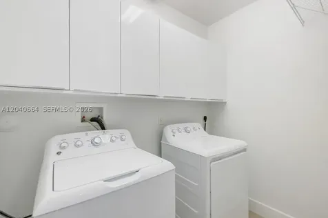 10471 NW 66th Street Doral FL 33178