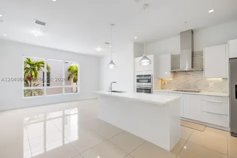 10471 NW 66th Street Doral FL 33178