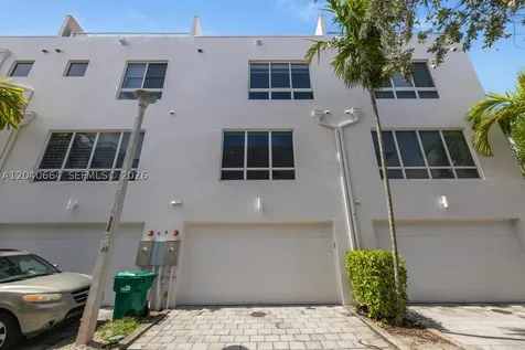 10471 NW 66th Street Doral FL 33178