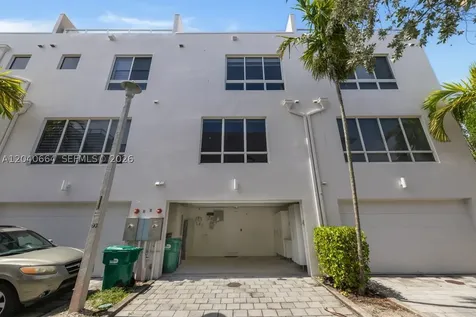 10471 NW 66th Street Doral FL 33178