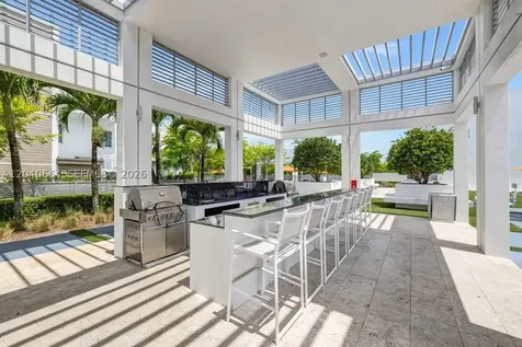 10471 NW 66th Street Doral FL 33178