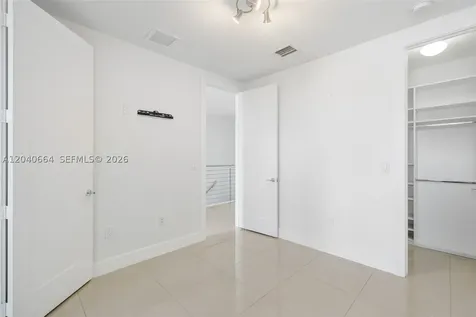 10471 NW 66th Street Doral FL 33178