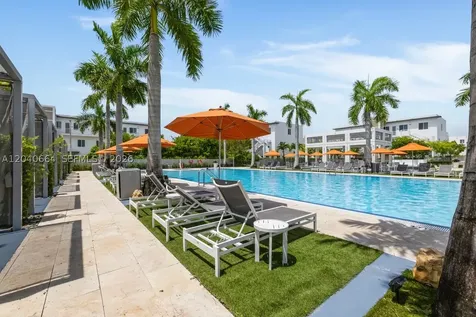 10471 NW 66th Street Doral FL 33178