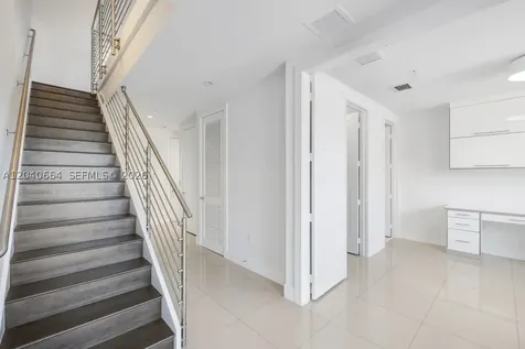 10471 NW 66th Street Doral FL 33178