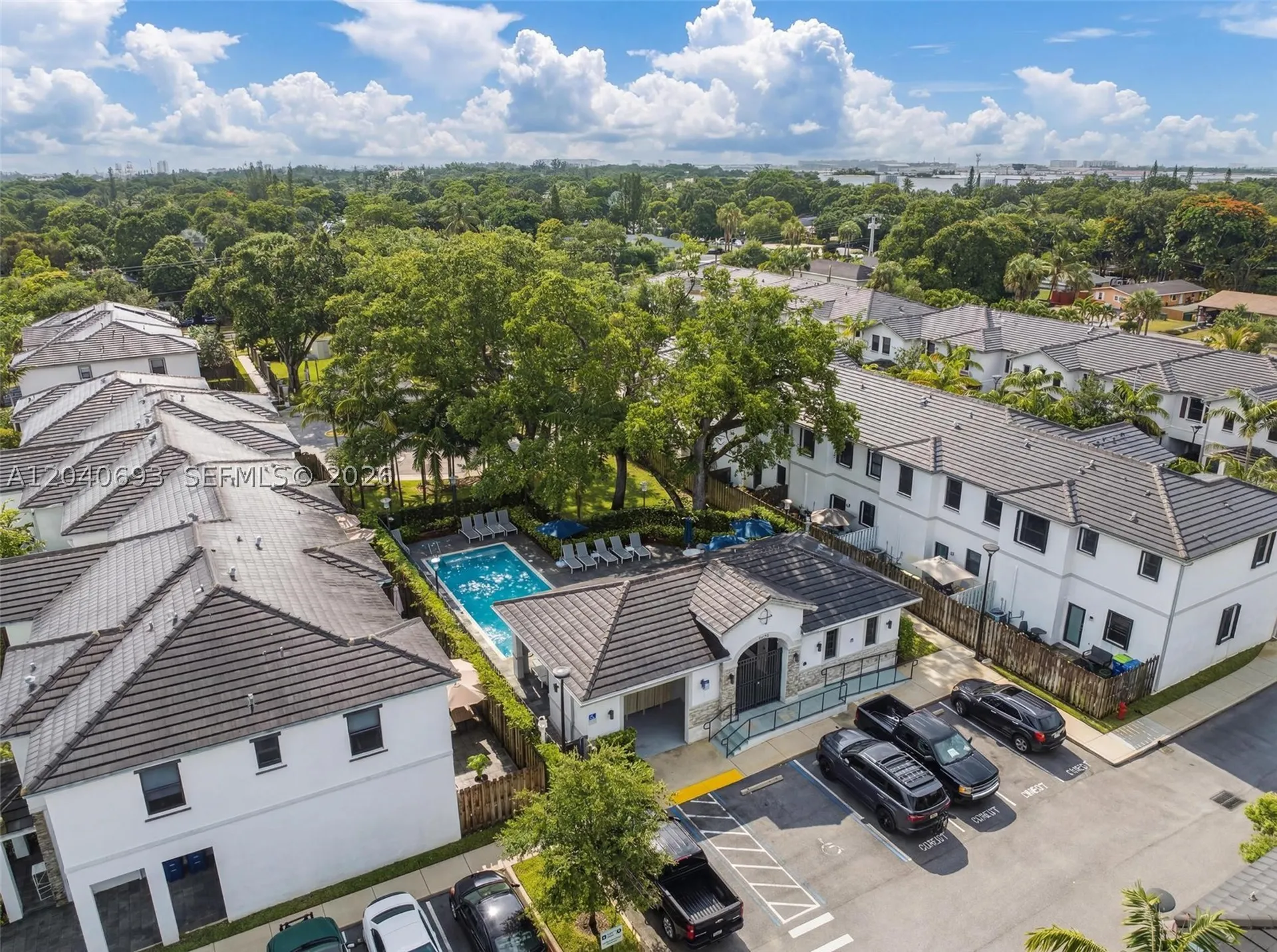 2821 SW 17th Avenue Fort Lauderdale FL 33315