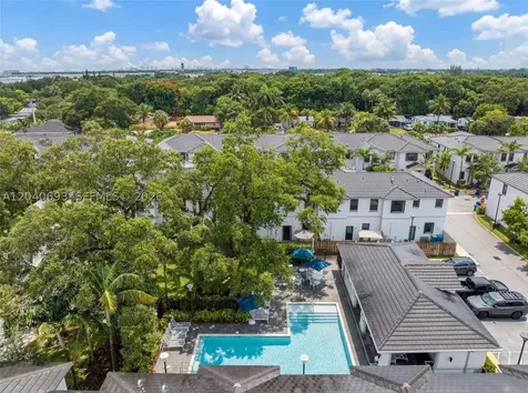 2821 SW 17th Avenue Fort Lauderdale FL 33315