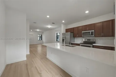 2821 SW 17th Avenue Fort Lauderdale FL 33315