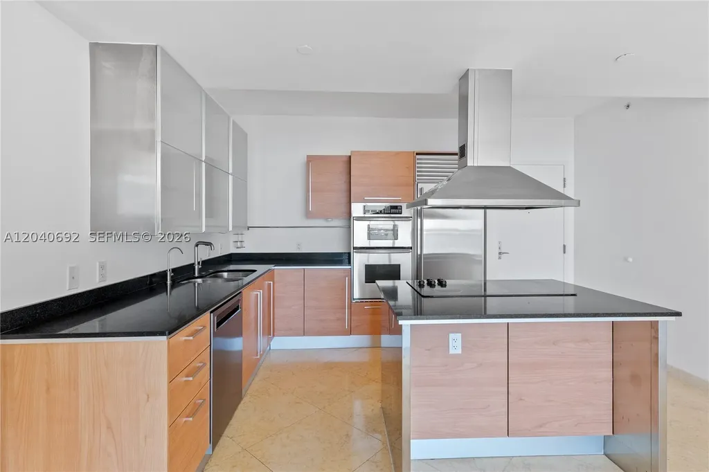 218 SE 14th Street Miami FL 33131