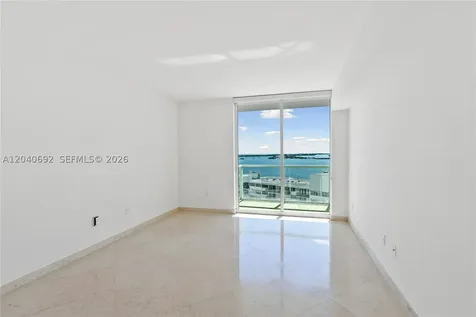 218 SE 14th Street Miami FL 33131