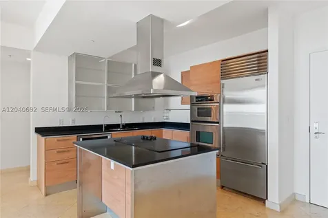 218 SE 14th Street Miami FL 33131
