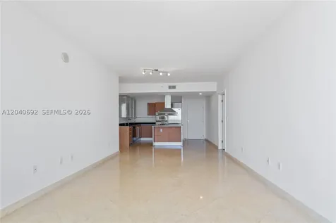 218 SE 14th Street Miami FL 33131