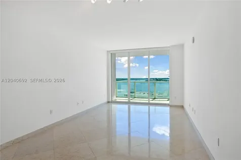 218 SE 14th Street Miami FL 33131