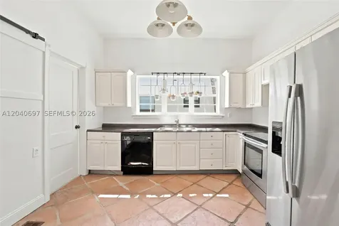 160 NE 44th Street Miami FL 33137