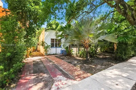 160 NE 44th Street Miami FL 33137