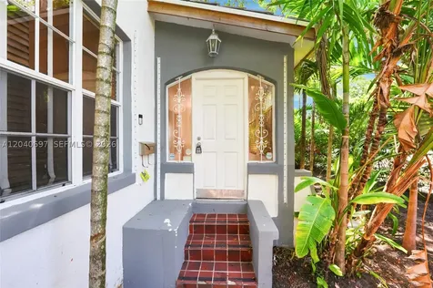 160 NE 44th Street Miami FL 33137