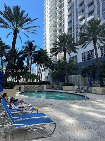 253 NE 2nd Street Miami FL 33132