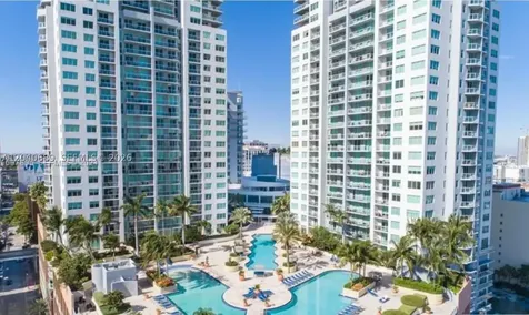 253 NE 2nd Street Miami FL 33132