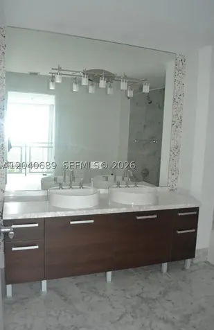 253 NE 2nd Street Miami FL 33132