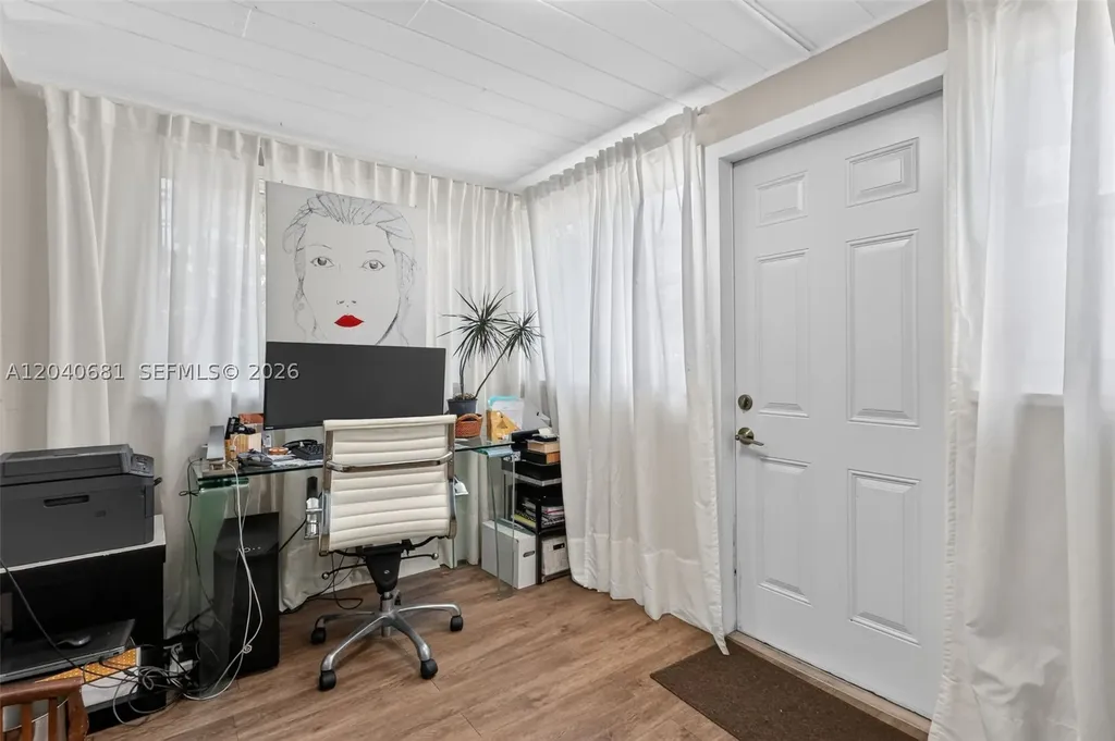 2315 Johnson Street Hollywood FL 33020
