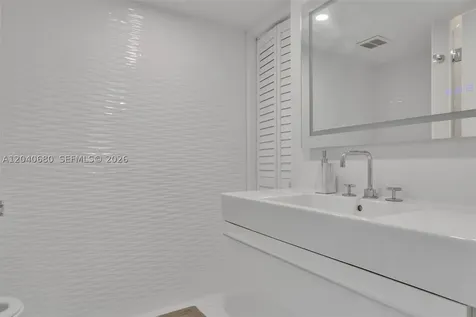5701 Collins Avenue Miami Beach FL 33140