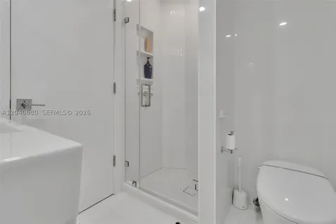 5701 Collins Avenue Miami Beach FL 33140