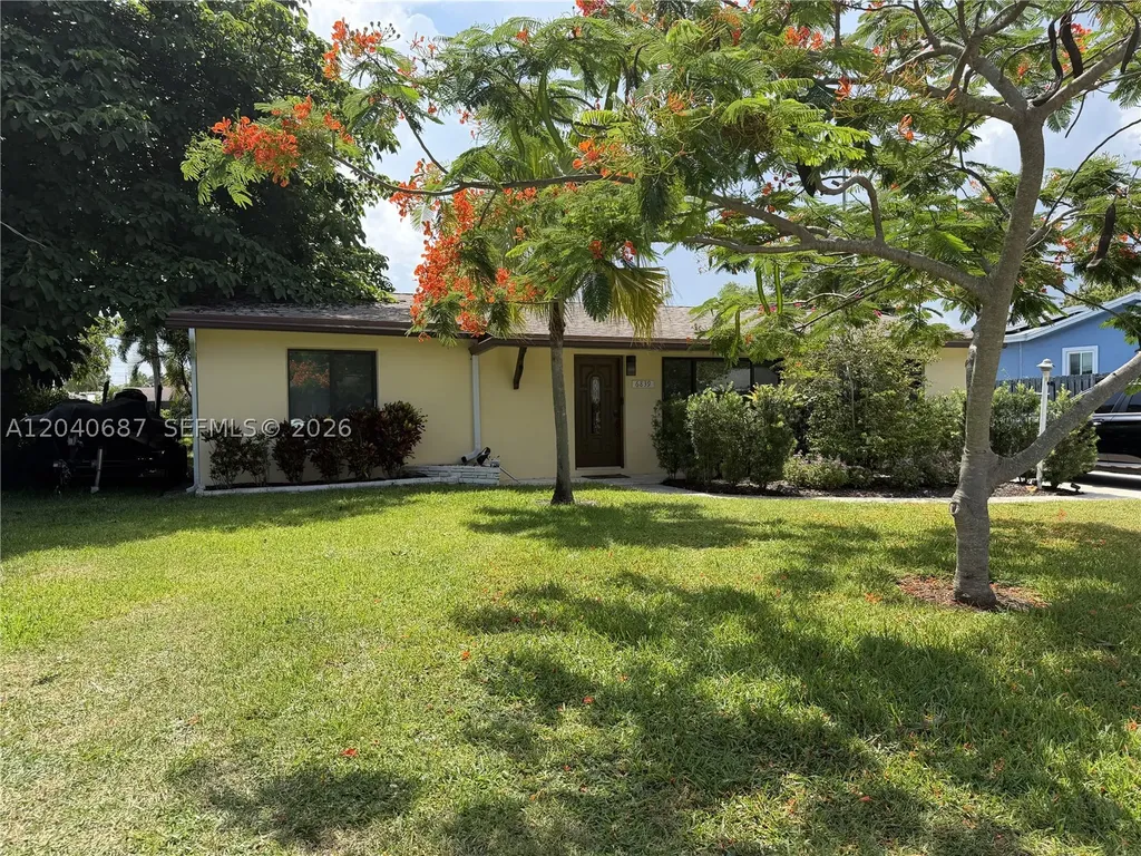 6839 Tradewind Way Lake Worth FL 33462