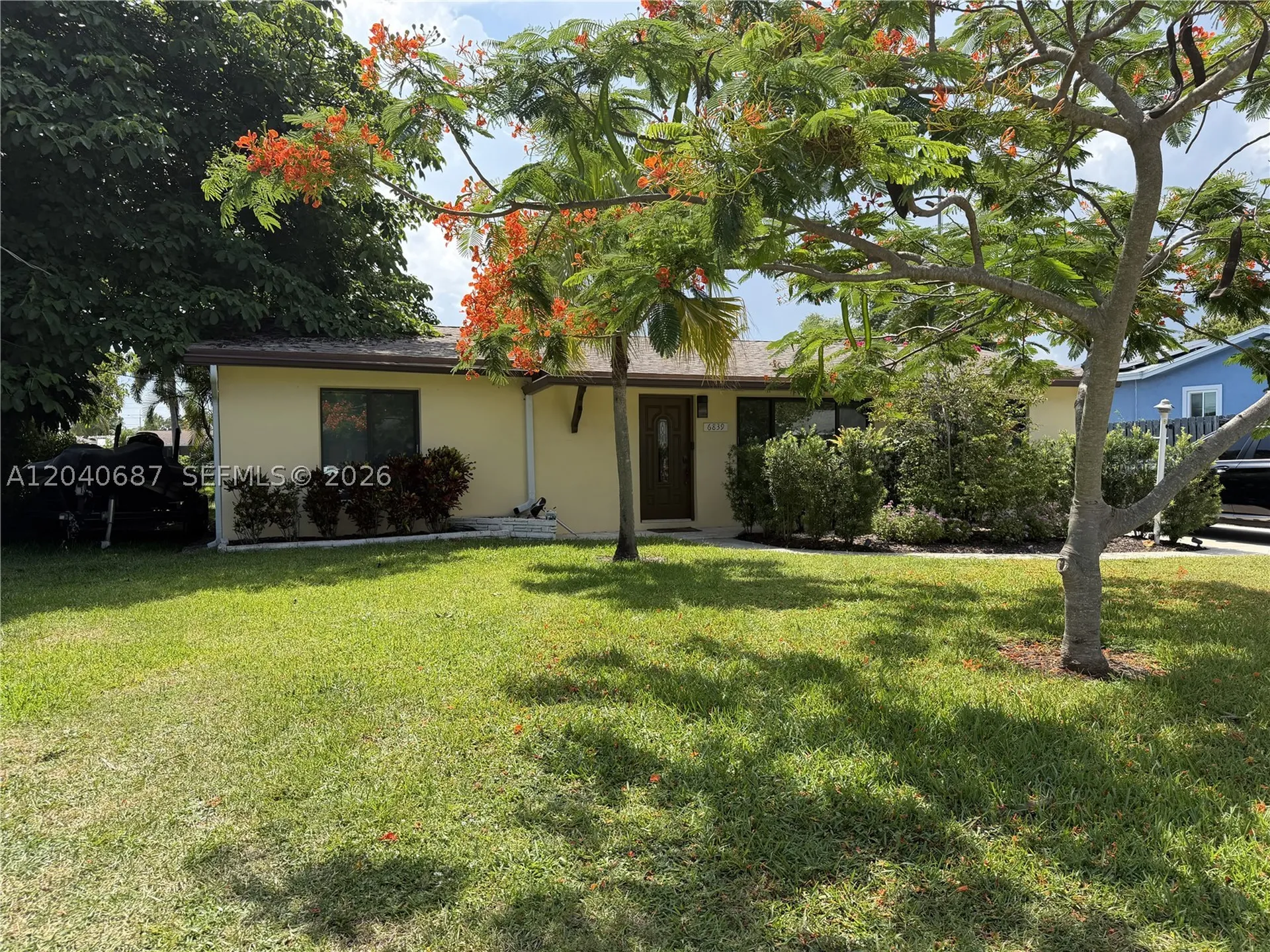 6839 Tradewind Way Lake Worth FL 33462