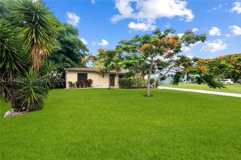 6839 Tradewind Way Lake Worth FL 33462