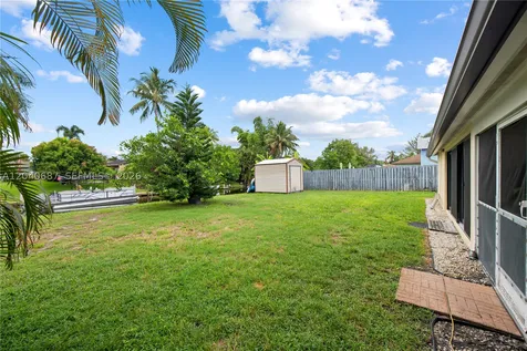 6839 Tradewind Way Lake Worth FL 33462