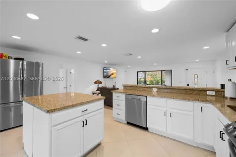 6839 Tradewind Way Lake Worth FL 33462