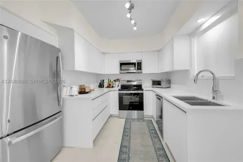 462 Golden Isles Drive Hallandale Beach FL 33009