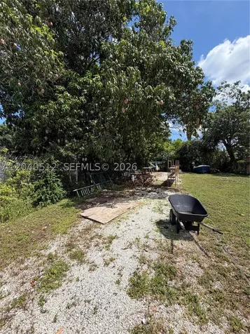 867 NW 109th Street Miami FL 33168