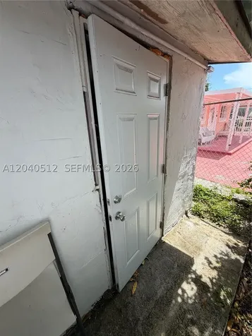 867 NW 109th Street Miami FL 33168