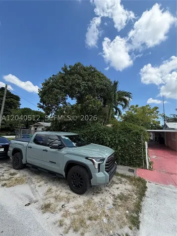 867 NW 109th Street Miami FL 33168