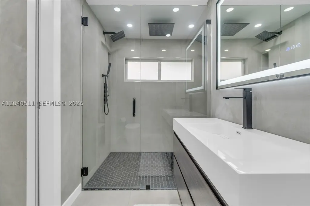 1405 SW 4th Terrace Pompano Beach FL 33060
