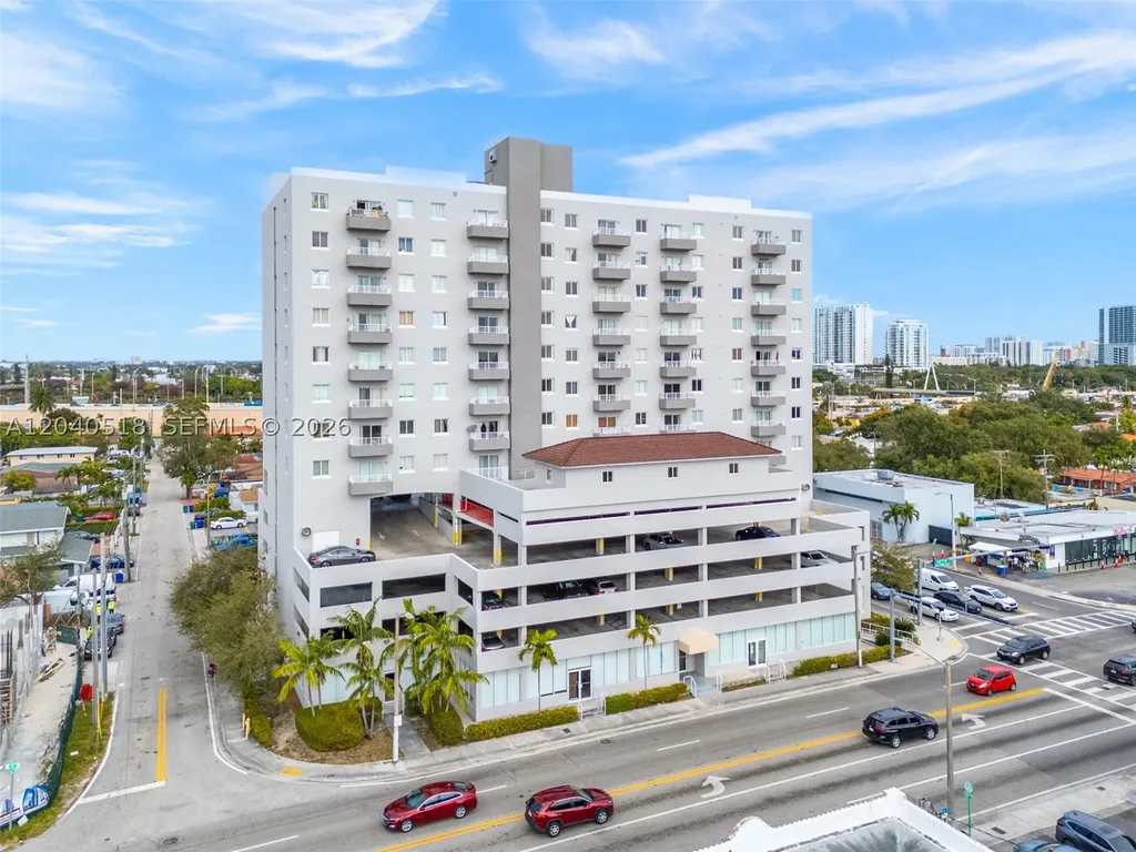 2217 NW 7th Street Miami FL 33125
