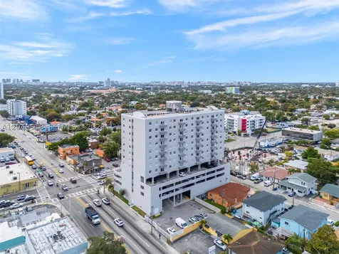2217 NW 7th Street Miami FL 33125