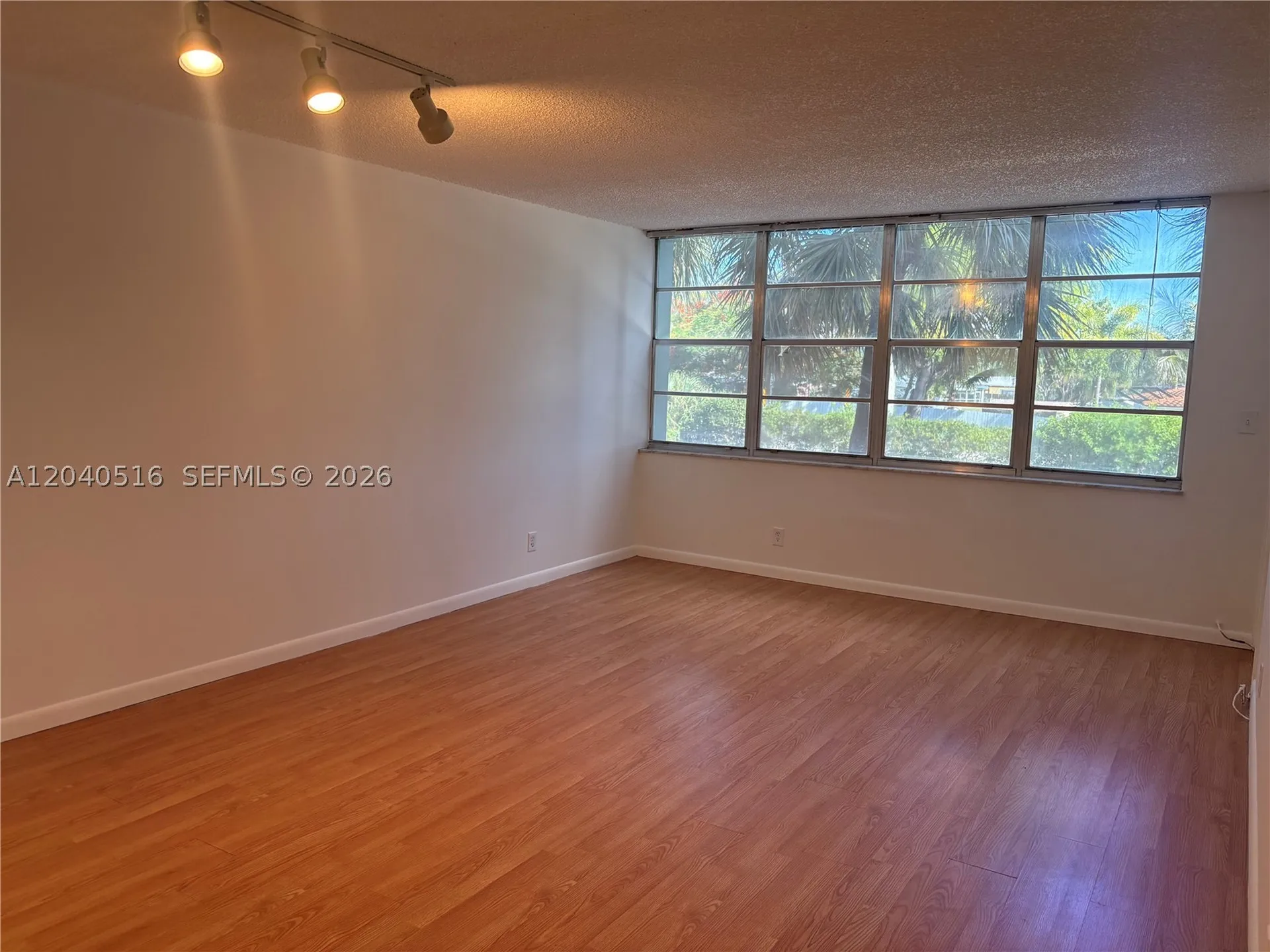 2741 Taft Street Hollywood FL 33020