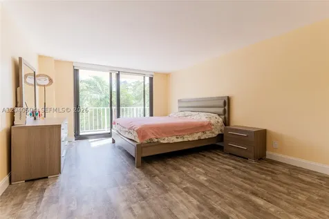 290 174th Street Sunny Isles Beach FL 33160