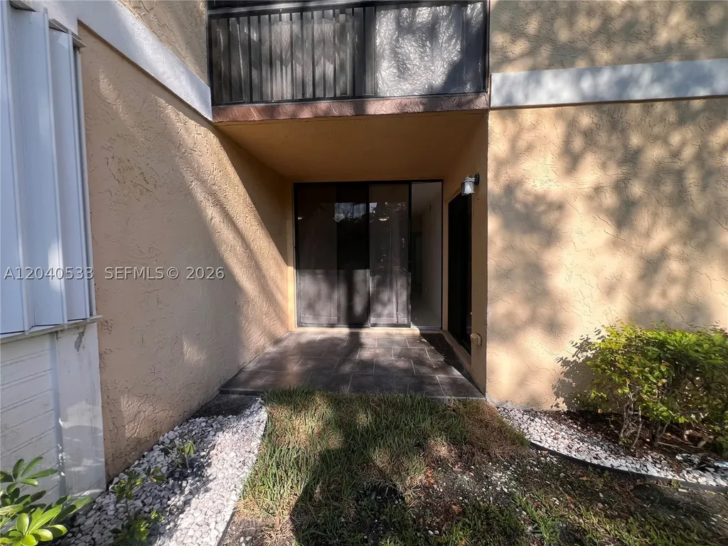 5661 Riverside Drive Coral Springs FL 33067