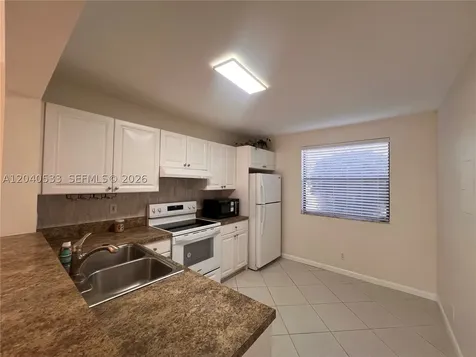 5661 Riverside Drive Coral Springs FL 33067
