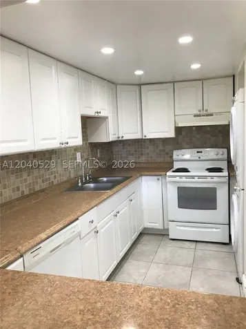 10000 NW 80 Court Hialeah Gardens FL 33016