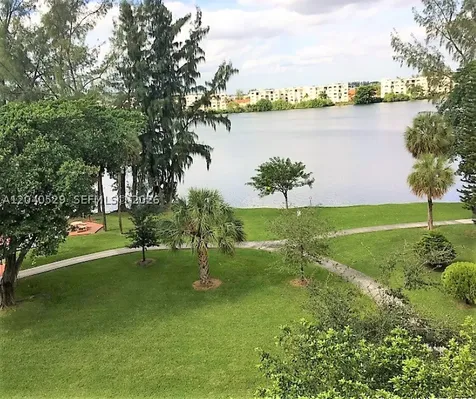 10000 NW 80 Court Hialeah Gardens FL 33016