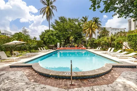 255 W 24th Street Miami Beach FL 33140